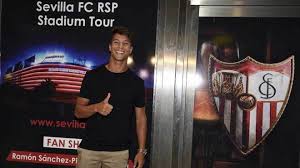 More about sevilla fc shirts and football kits hide the official products of the sevilla fc, the team with the european league title record, are available here. Sevilla Fc Transfers Official Sevilla Sign Oliver Torres Marca In English