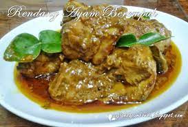 Jom kita lihat resepinya 1 ekor ayam 150 gram bawang merah 50 gram bawang putih 2 sudu besar jintan manis 2 sudu besar jintan putih 5 batang serai 2 inci lengkuas. Kitchen Mak Tok Sajian Dapur Bonda Rendang Ayam Berempah