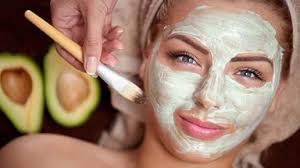 फेस पैक लगाने के बाद भी नहीं आता ग्लो, तो ये हो सकते हैं कारण mistakes you  should avoid while applying face pack, लाइफस्टाइल - Hindustan