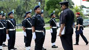 · terdapat beberapa arahan yang mungkin tidak sesuai untuk unit beruniform tertentu. Kawad Kaki Kadet Polis Lelaki Part 1 1 Mov Youtube