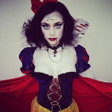 24 Ways To Channel Snow White This Halloween Snow White Halloween Costume Snow White Makeup White Halloween Costumes