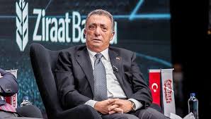 Başkan çebi ayrıca gelecek sezon hem sportif hem de ekonomik açıdan önemli hamleler yapmaya hazırlandıklarını dile getirdi. Besiktas Jimnastik Kulubu