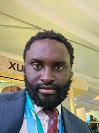 UNTIL HH IS SWORN IN AS PRESIDENT UPND member Otis Bwalya writes: I won't  shave the beard until Bally is sworn in as Republican President. #Bally  will fix it.