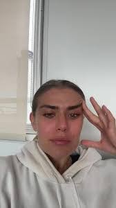 Sarah Olarte's Instagram, Twitter & Facebook