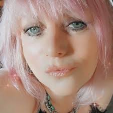 Owen Cooper, shot AdolescenceNetflix when he was 14 years old, & he played  a 13 year old. This kid will win an Oscar one day, as long as he surrounded  by a