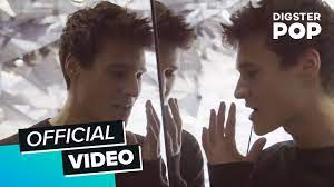 Er erreichte mit feuerwerk erneut die deutschen singlecharts. Wincent Weiss Feuerwerk Official Video Youtube