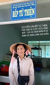Xuân diệu là ông hoàng thơ tình khát yêu, thèm yêu, muốn được yêu đến say mê và cuồng nhiệt. Diá»‡u Nhi Ä'á»ƒ Máº·t Má»™c Diá»‡n Trang Phá»¥c Giáº£n Dá»‹ NhÆ°ng Váº«n Gay Báº¥t Ngá» Vi Nhan Sáº¯c Khi Ä'i Lam Tá»« Thiá»‡n