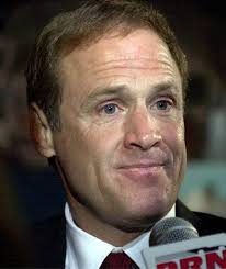 Wallace to retire after next season