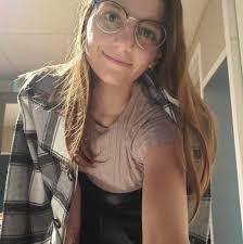 Ladies be Honest🙇🙇 What calm you down whenever you are angry😠🤔