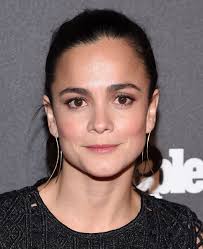 Last week on usa, looked like a reasonably promising new crime show about the rise of a young drug runner, teresa mendoza, played by alice braga. Alice Braga Microsoft Store