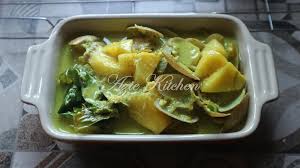 Kalau anda masih tak percaya betapa cepatnya resepi ini dapat disediakan, apa kata anda cuba. Masak Lemak Cili Padi Lala Dengan Nenas Azie Kitchen