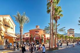 I am wondering which are the better outlet shopping malls , i will be in la and then. Best Designer Outlet Near Los Angeles Review Of Desert Hills Premium Outlets Cabazon Ca Tripadvisor