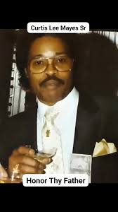 LOVE YOU DAD ...Just giving you your flowers 💐 and letting you know you  are greatly appreciated ...Love You again ..your son , Curtis Lee Mayes  Jr(GHOSIE), would have been(Ulysses)if it was up to you ...