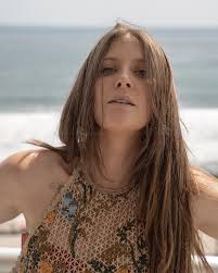 1 o 2? Where? @mihotelprincess What? @verodiazmx by @steponfashion Who?  @cuatroequismx @sbtalento