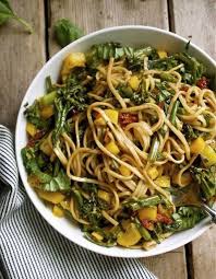 Salade Healthy Salade Fraicheur 20 Salades Healthy Pour Etre En Forme Tout L Ete Elle A Table Salade Healthy Recettes Vegan Facile Salade De Pates