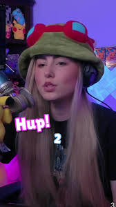 Vicci Martinez and Niki Dawson The Voice