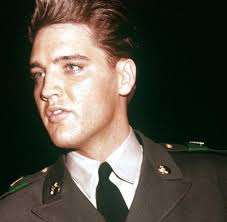 In dieser zeit und vor allem auch danach wurde viel über seinen tod gerätselt. Elvis Presley Die Fetten Jahre Sind Ganz Fein Welt