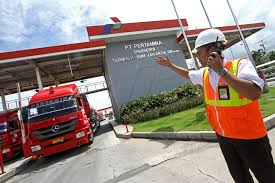 Kilang minyak tuban adalah proyek pembangunan kilang minyak baru dengan kapasitas produksi 300 ribu barel per hari yang akan dibangun di tuban, jawa timur. Pertamina Buka Lowongan Kerja