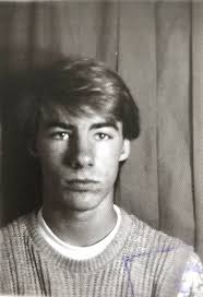 Was at Stamford School from 80 to 85 and I still see and are friends with  many from our years and others below and above x