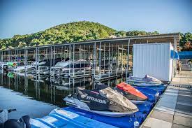 Enjoying a leisurely day of boating and fishing: Best Lake Travis Marinas