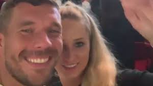 Fc köln german world cup winner lukas podolski thursday vowed to bolster enthusiasm for japanese. Niedlich Hier Fuhrt Poldi Monika Zu Den Backstreet Boys Aus Promiflash De