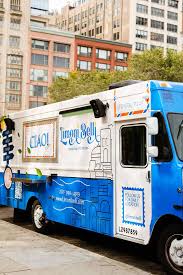 Limoni Belli Neapolitan Style Pizzeria – Food Truck — Restaurant food truck in Chicago, Illinois