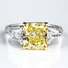 fancy yellow diamond ring cushion 3 13 carat vvs2