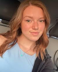 Nina Mastro's Instagram, Twitter & Facebook