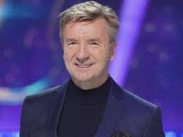 Dancing On Ice Judge Got Told She Was Only On Panel Because Of Christopher  Dean Romance - Mirror Online