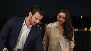 Ada tries to convince bora that there is nothing between her and rüzgar. Baht Oyunu Dizisinde Ada Bora Nin Hic Gormedigi Yuzuyle Tanisacak Blog Gazetesi Son Dakika Haberleri Guncel Haberler
