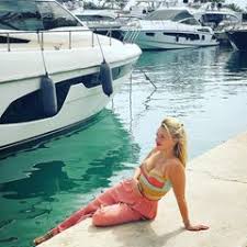 «ich habe auf ihrem handy whatsapp gefunden, die sie einem bekannten youtuber verschickt hat. Let S Dance Uberraschung Christina Luft Und Evgeny Vinokurov Waren Mal Ein Paar Gala De