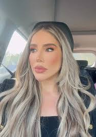 Amanda Choi's Instagram, Twitter & Facebook