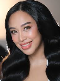 Ensuring that bride looks like herself