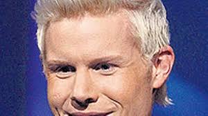 Jonathan Ansell and Rhydian Roberts in chart battle