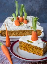 Mein saftiger möhrenkuchen hält sich gekühlt gut 3 tage. Ruck Zuck Karottenkuchen Vom Blech Sehr Saftiger Mohrenkuchen