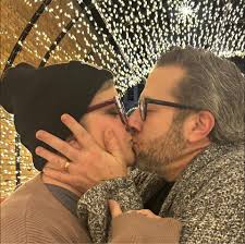 pizzas sold while Katy Perry was in space: 2