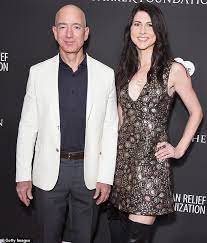 A heartfelt letter she'd written to the final recipient of the. How Jeff And Mackenzie Bezos Went From Geek To Chic Over The Years Daily Mail Online