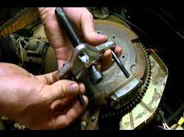 Hey all, new to the forum i worked in a hardware store small engine parts and repair shop as a teenager. Small Engine Repair How To Remove A Flywheel From A Kohler V Twin Engine Using A Puller Youtube