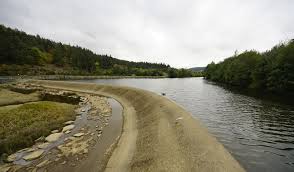 Lac de naussac) sa pransiya. Un Million De Piscines Olympiques Fournies Par Le Barrage De Naussac Qui Fete Ses 35 Ans Langogne 48300