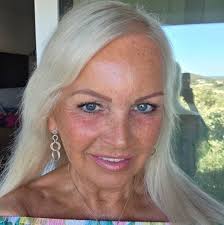 We have used an electrician previously named Zac Dalado but cannot seem to  get hold of him. Would anyone recommend a good Electrician that you have  used yourself?