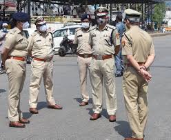 COVID-19 Lockdown: Delhi Police received 782 calls in 24 hrs ...