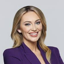 Kelly Grady's Instagram, Twitter & Facebook