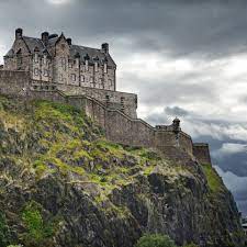 List of castles in scotland. Klm Reisefuhrer Geister Und Juwelen In Der Burg Edinburgh