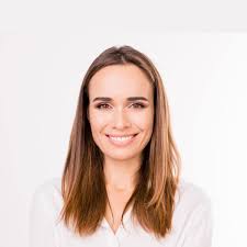 Julie Day's Instagram, Twitter & Facebook