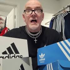 What is good spacing for 12x24 tiles?