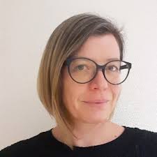 Isabelle Helfenstein (@ihelfe)