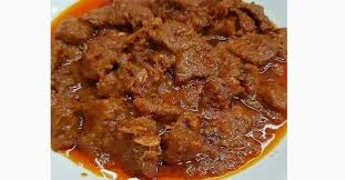 Panaskan minyak goreng, tumis bumbu halus hingga harum. Cara Membuat Daging Bumbu Bali Dimasak Dengan Rempah Teksturnya Empuk