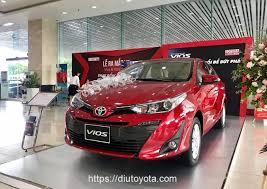 The feature list of vios includes central locking, power door locks meanwhile, the 2020 version swapped out the old set of headlights and wheels as the vios was given a more modern appearance. 2021 Toyota Vios Xe Car Wallpaper