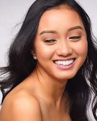 Let me introduce Loisa, who found her Third Space by rediscovering  something she once loved. Third Space is a series about the places we  create for ourselves. Where we slow down, express