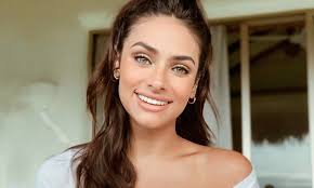 Select from premium renata notni images of the highest quality. Renata Notni Regresa A La Solteria